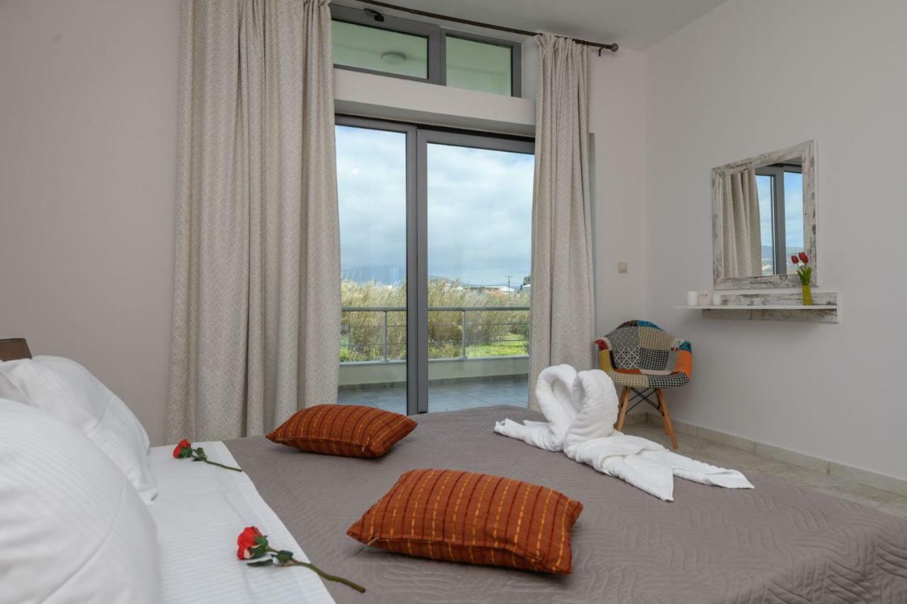 Coral Sea Apartment Kokkinos Pirgos Buitenkant foto