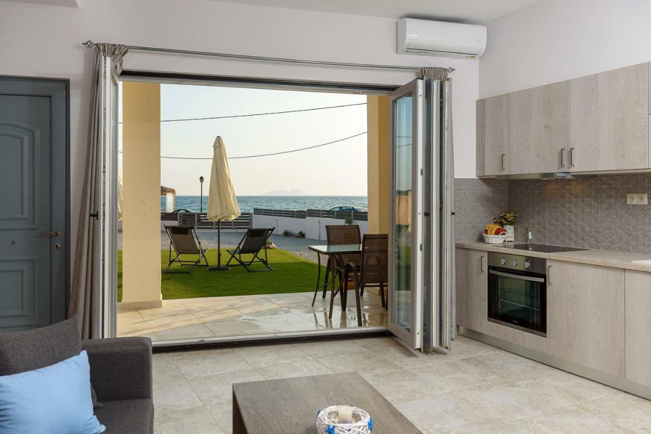 Coral Sea Apartment Kokkinos Pirgos Buitenkant foto